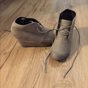 Ankle booties